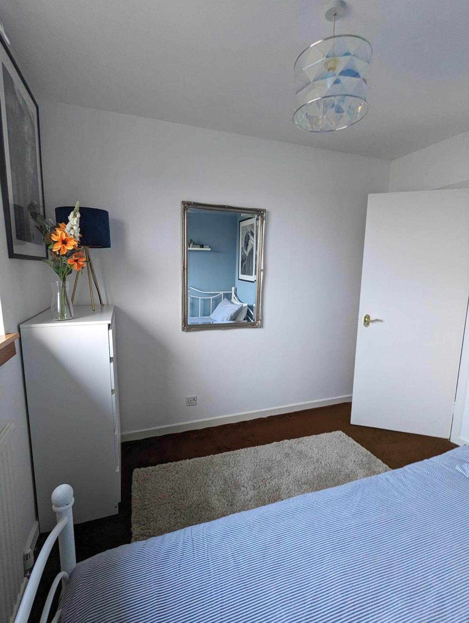 Single Room With Castle View Edinburg Exteriör bild